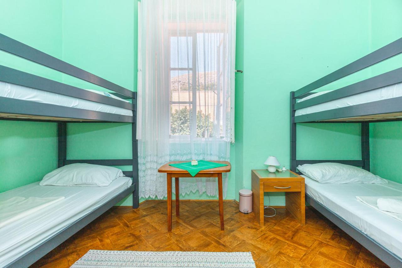 Guesthouse Isabel La Catolica 杜布罗夫尼克 外观 照片