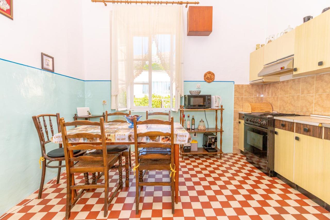 Guesthouse Isabel La Catolica 杜布罗夫尼克 外观 照片