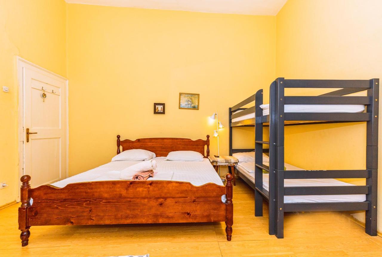 Guesthouse Isabel La Catolica 杜布罗夫尼克 外观 照片